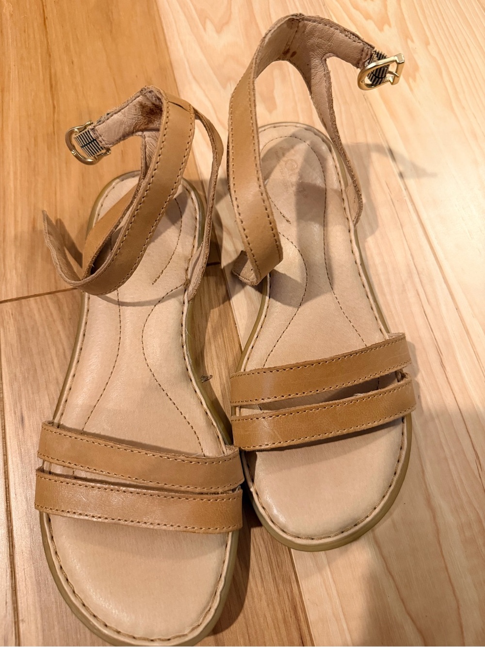 Born Mai Easy Tan Leather Ankle Strap Sandals Size 6M